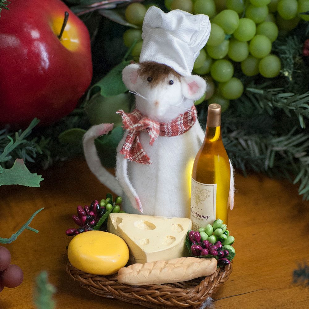 Byers' Choice Christmas Mice - Wooden Duck Shoppe