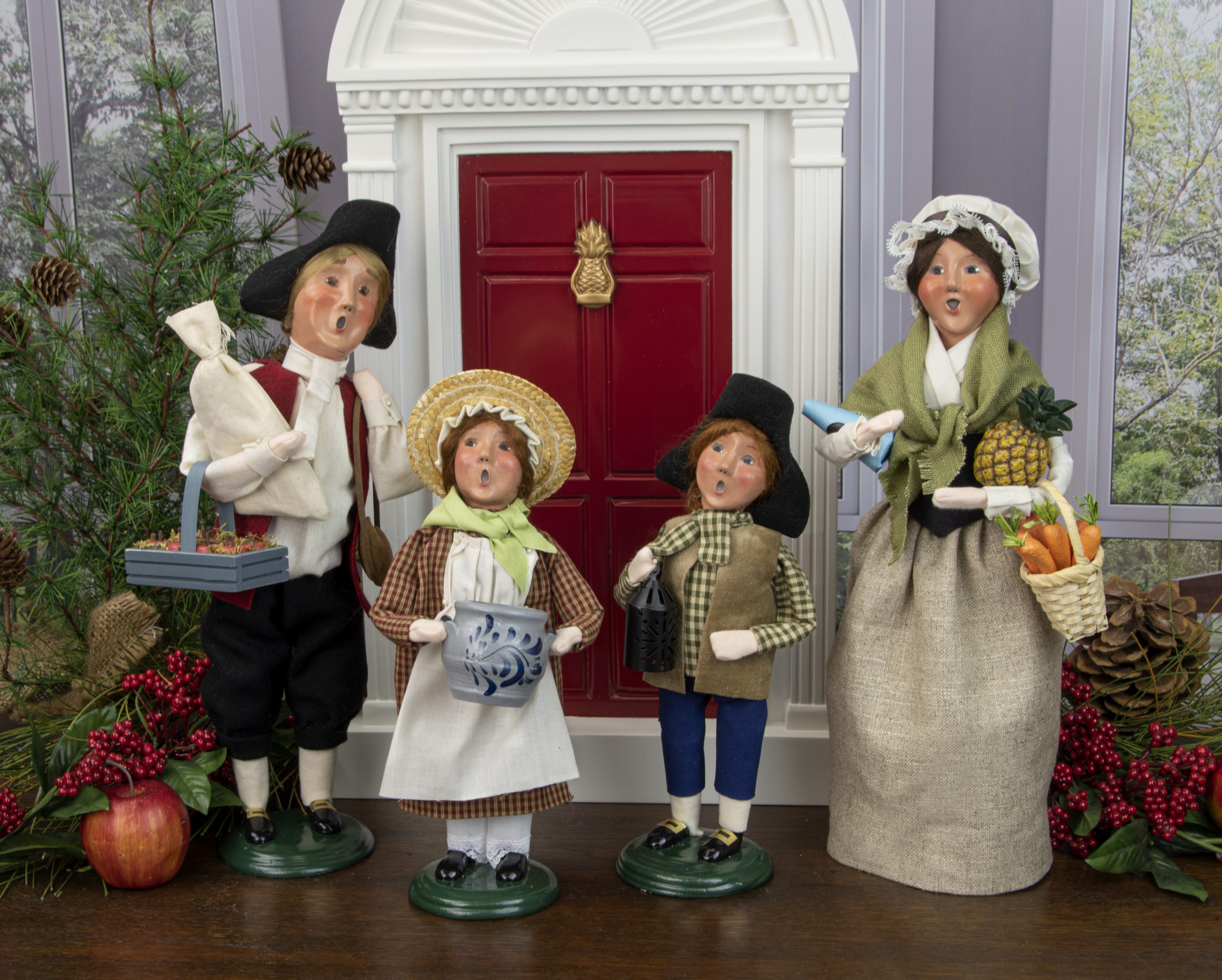 Byers Choice – Colonial Shopping Woman - Wooden Duck Shoppe