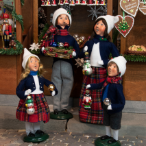 Byers' Choice - Christmas Market Collection Carolers