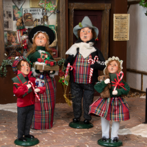 Byers' Choice - Specialty Family Series Carolers
