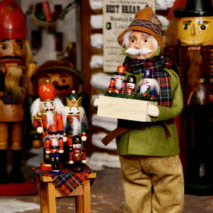 Byers' Choice - Cries of London Carolers